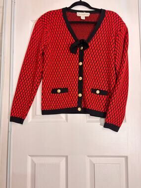 VTG Red & Black Evan Picone Sweater